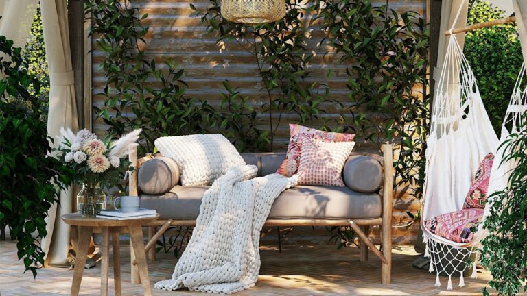 Essential Garden Accessories That Make Gardening a Joyful Experience